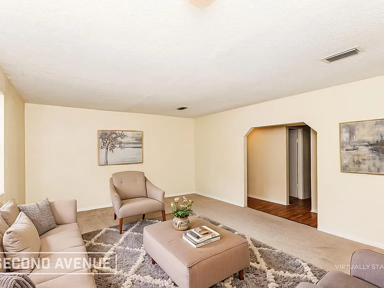 5805 Christobel Ave — Photo 2
