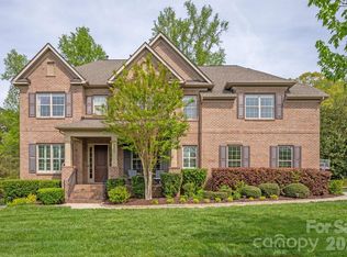 2800 Bevis Ln, Waxhaw, NC 28173