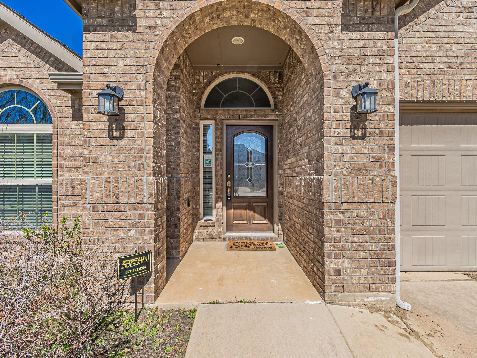 16509 Amistad Ave — Photo 2