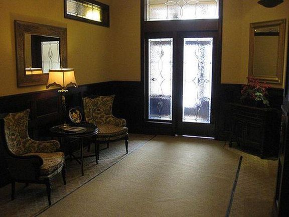 3rd image of 1060 Grand Ave Unit 208