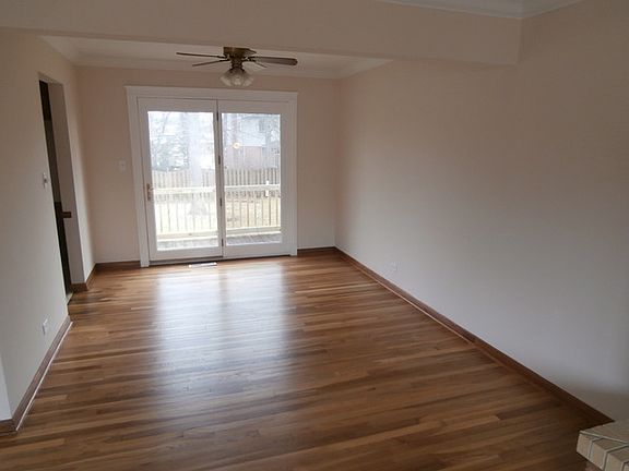 4th image of 148 E Murray Dr