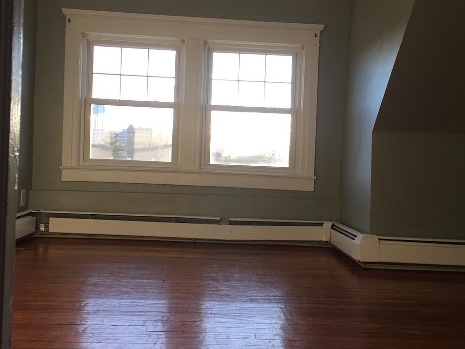 2nd image of 57 Stephenson Blvd