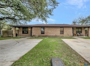 705/707 S Main St, Lampasas, TX 76550