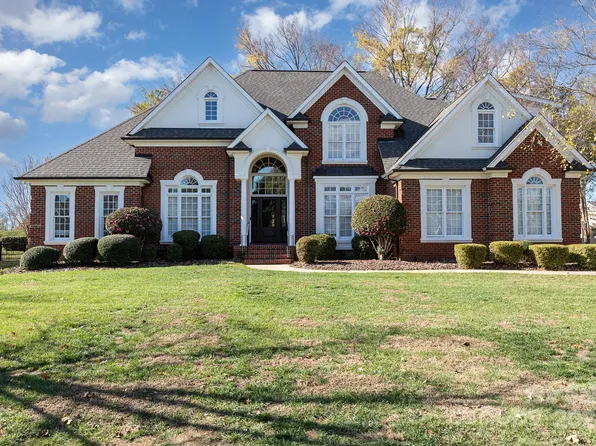 7646 Cotton St, Harrisburg, NC 28075