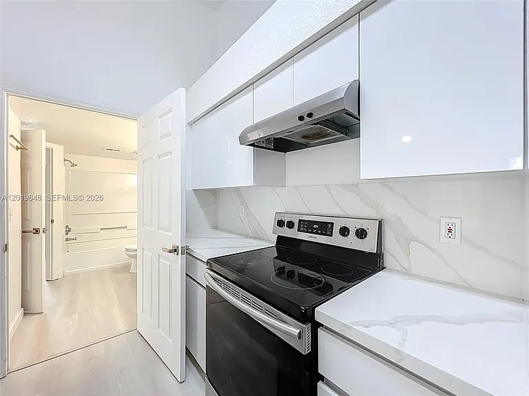 2225 Metropolitan Way #1225 — Photo 5
