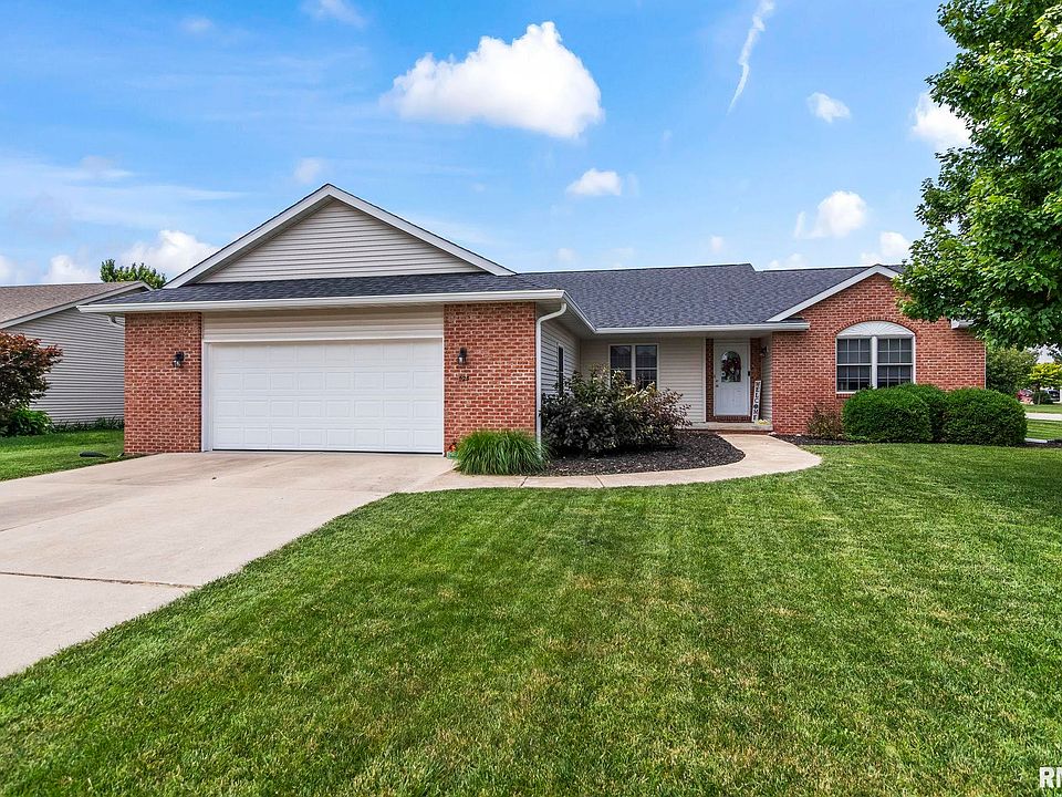 1st image of 525 Pleasant Ct