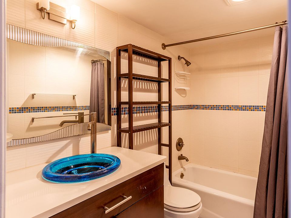 1st image of 130 S Shore Dr APT 4D