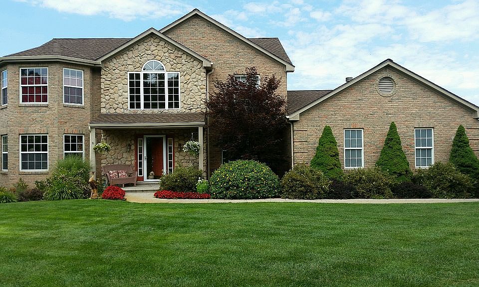 1st image of 4885 Menominee Ln