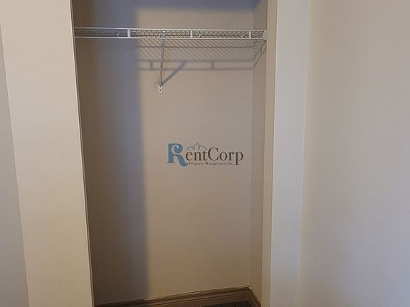 3rd image of 306 Lester St Unit 4
