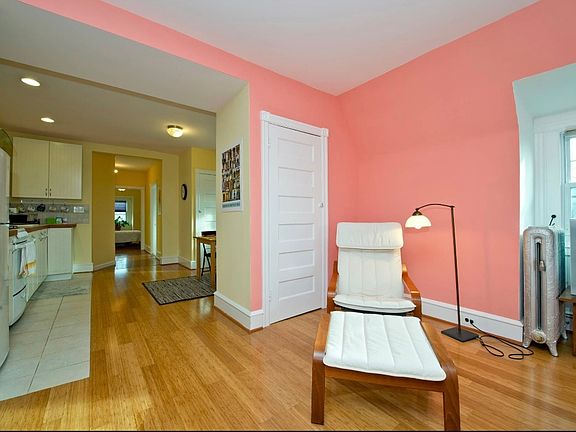 4th image of 5036 Schuyler St