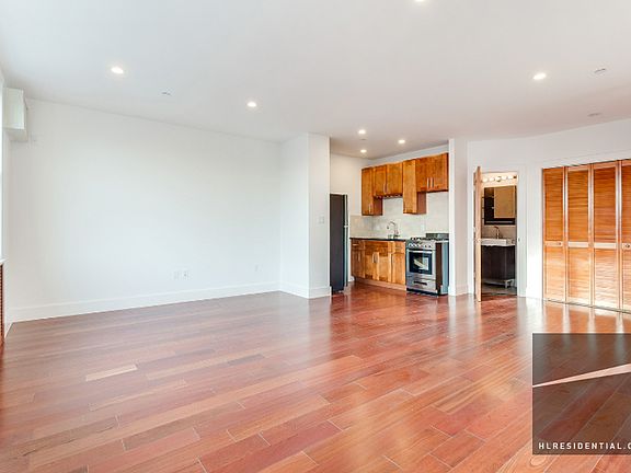 3rd image of 1431 28th Ave #3