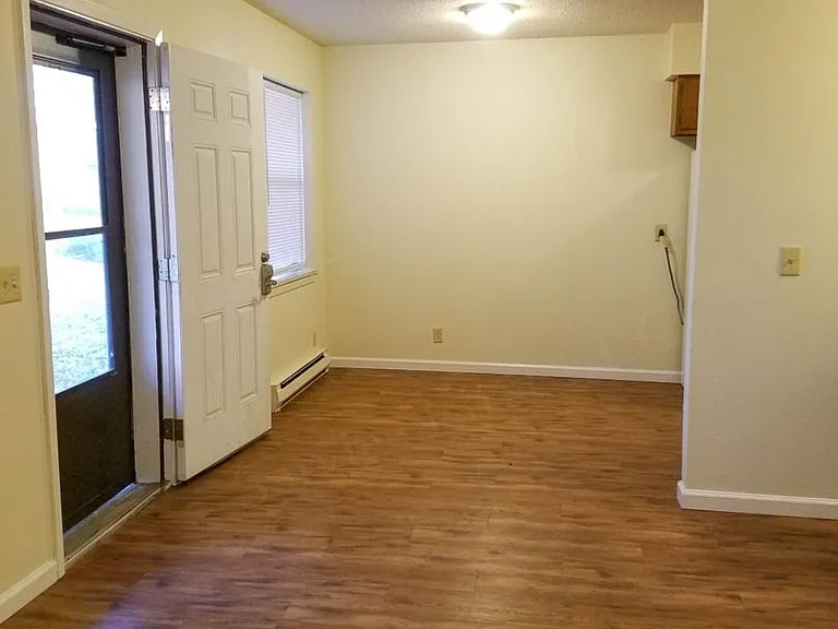 201 Main Delta St — Photo 3