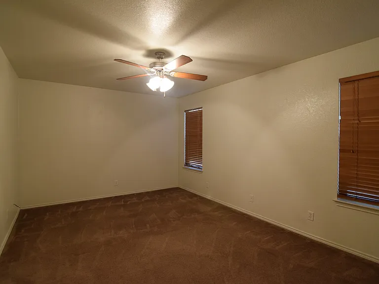 3401 Lorena Dr — Photo 13