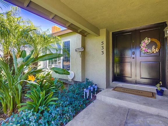 5th image of 533 Shadow Hills Dr