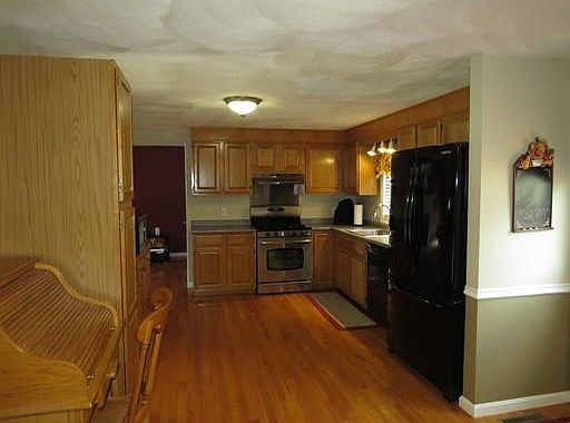 2nd image of 23 Marlborough Ave