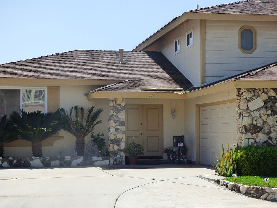 2nd image of 7702 Gonzaga Pl