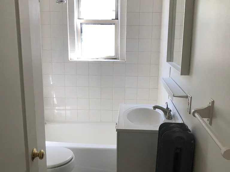 78 Empire St — Photo 5