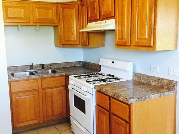 2nd image of 1653 W 89th St APT 23