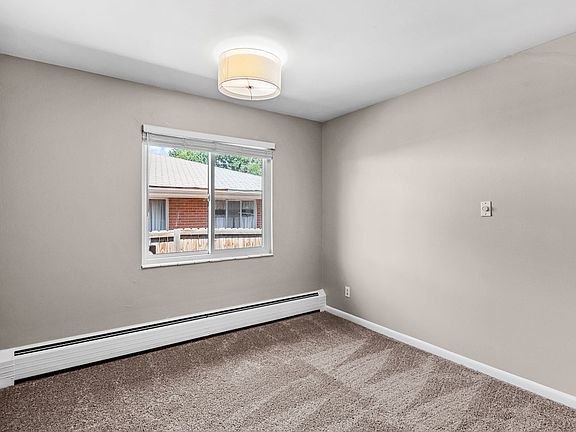 5th image of 1126 Krameria St