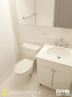 Rented by RE/MAX Midtown | media 6