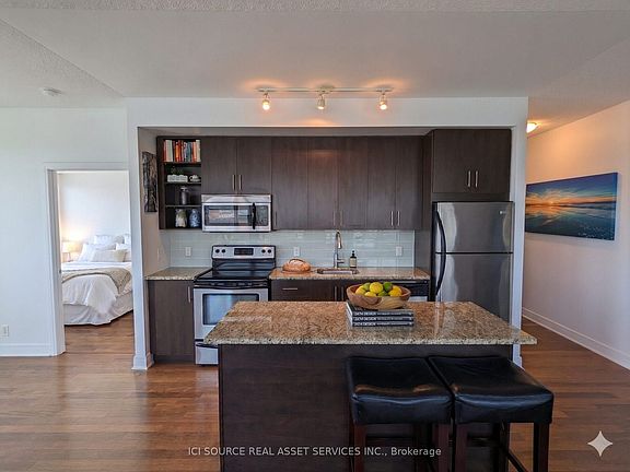 3rd image of 116 George St #N1202