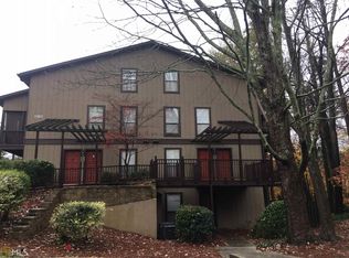 408 River Run Dr, Sandy Springs, GA 30350