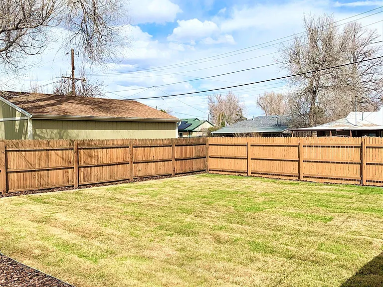 2630 N Olive St — Photo 13