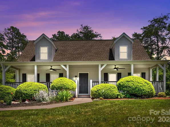 443 Magnolia Ln, Marshall, NC 28753