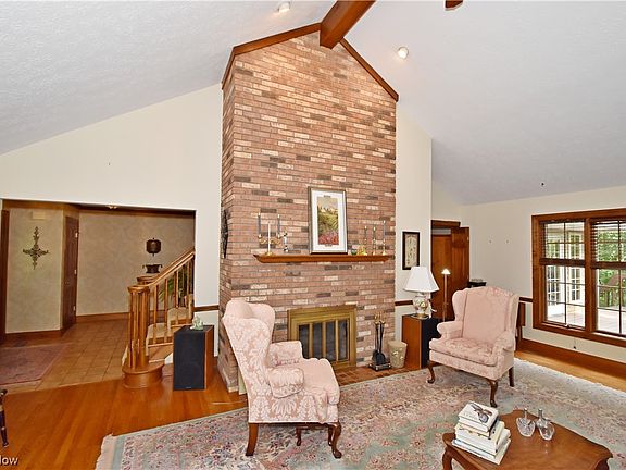 5th image of 9189 Deerfield Dr
