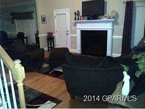 3rd image of 192 Blackwater Dr