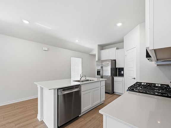 5th image of 1315 Hopes Lake Dr