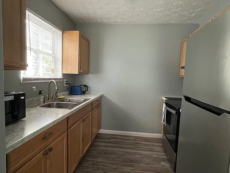 Buena Vista Pl — Photo 12