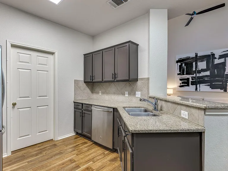 4501 Whispering Valley Dr #3 — Photo 18