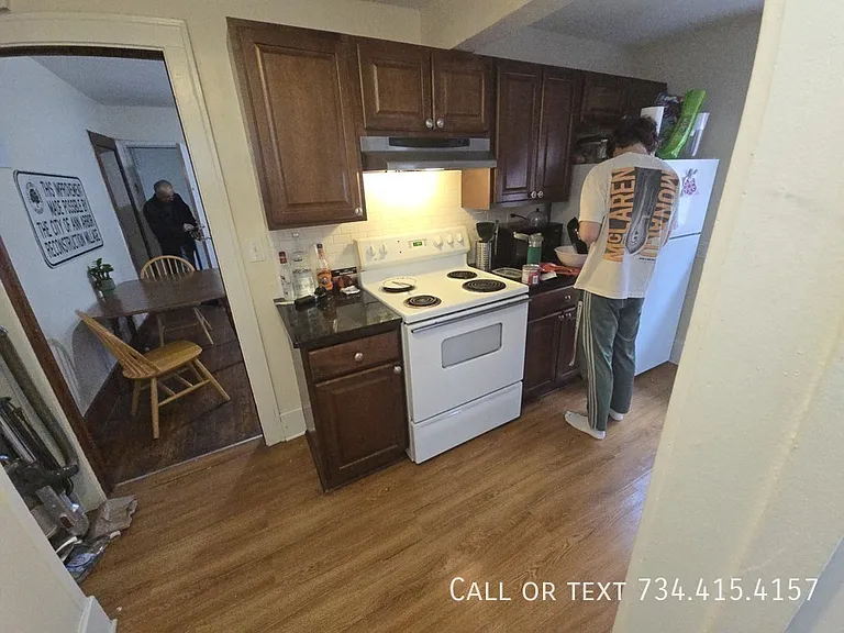 906 Packard St #5 — Photo 9