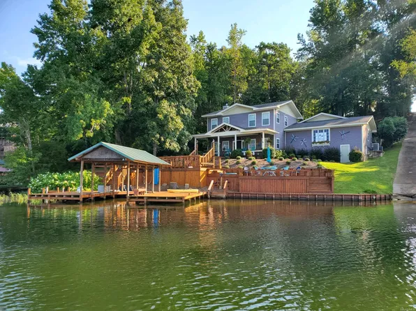 93 Gaddis Beach Dr, Titus, AL 36080