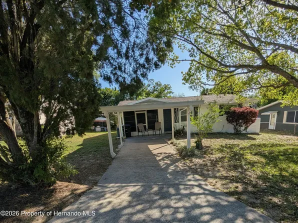 6 E Murray St, Beverly Hills, FL 34465