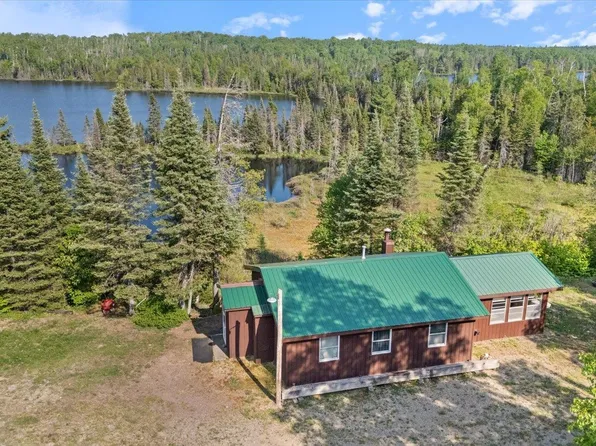 9420 Vollmer Dr, Isabella, MN 55607