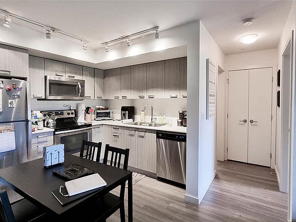 5th image of 775 Academy Way #111