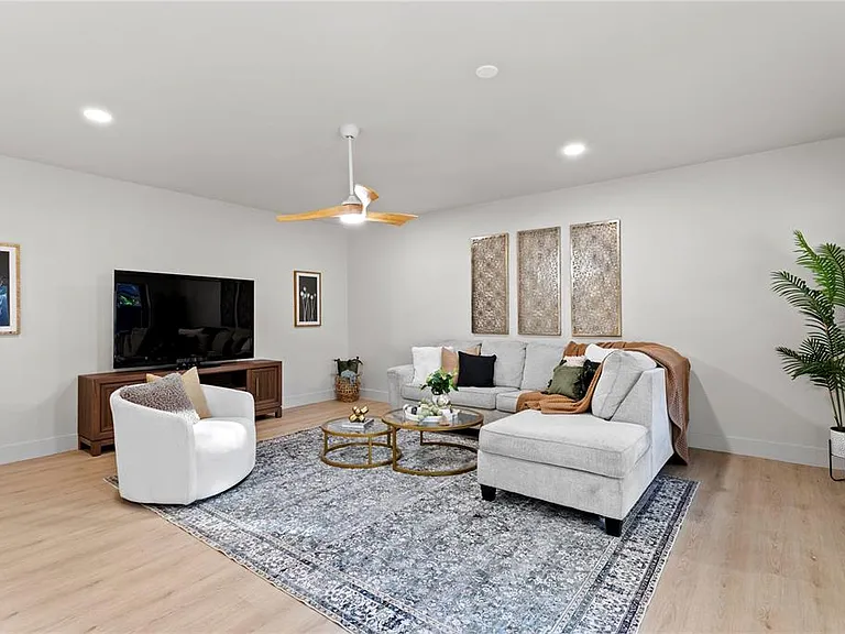 4504 W Lamb Ave — Photo 27