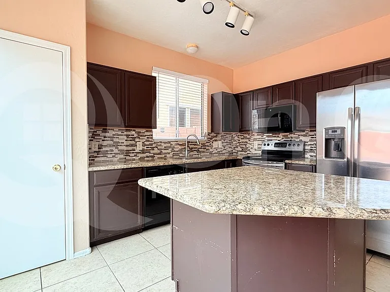6022 N Florence Ave — Photo 21