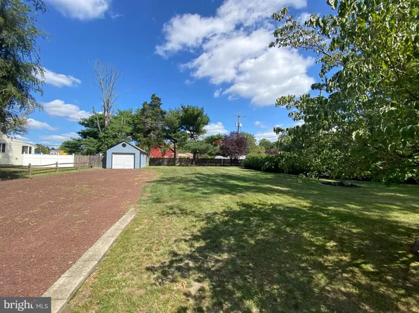 New Freedom Rd, Clementon, NJ 08021