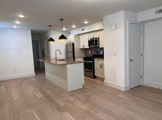 52 Park St, Jersey City, NJ 07304