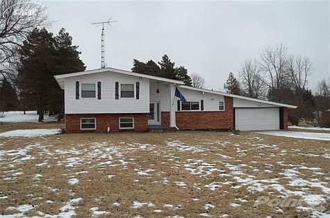 Welcome to 8434 Bray Rd!