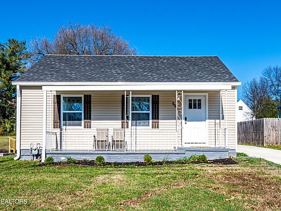 2nd image of 2911 Boright Dr
