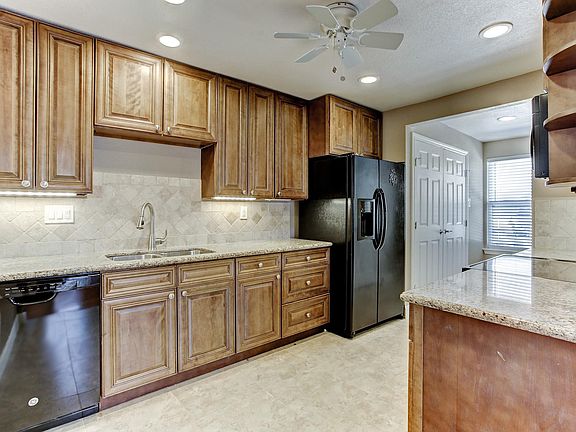 5th image of 3922 Law APT 1