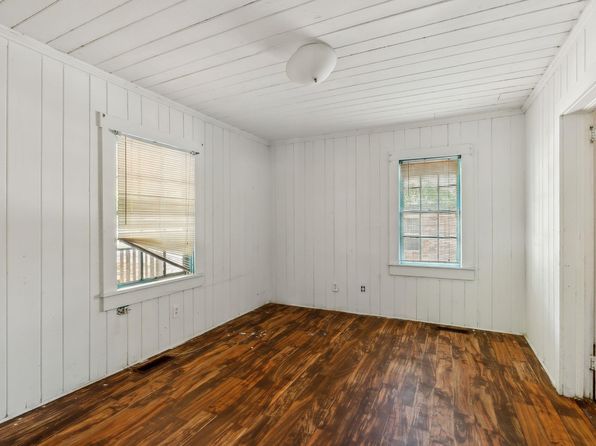 1800 9th Ave., Conway, SC 29527