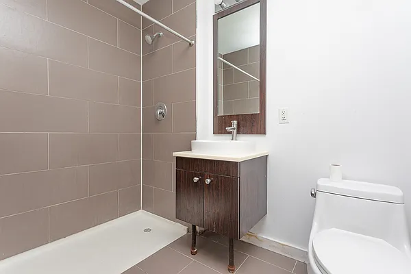 Rented by MySpaceNYC | media 6