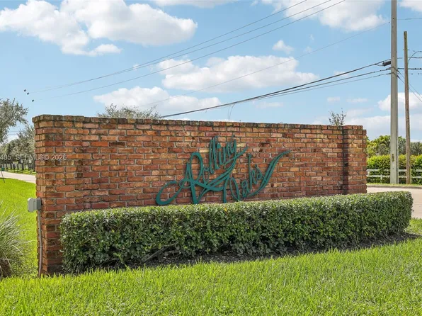 18301 SW 50th St, Southwest Ranches, FL 33331