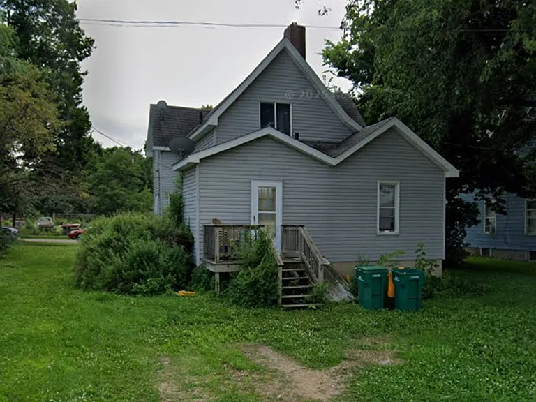 214 W College St #2 — Photo 12