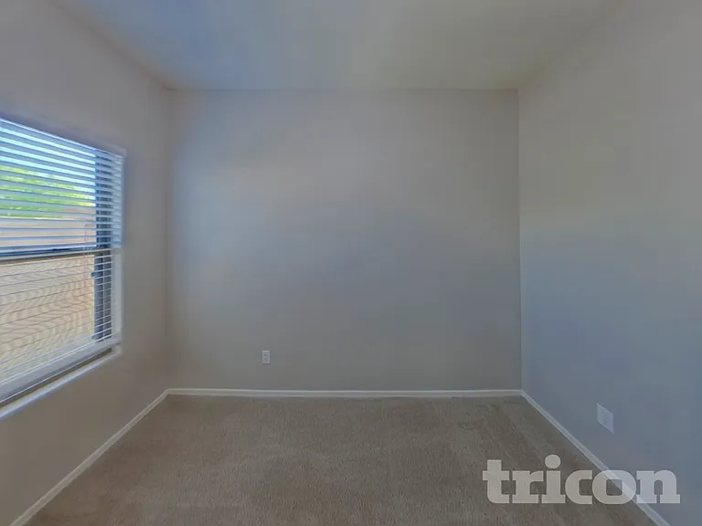 40086 W Bonneau St — Photo 12